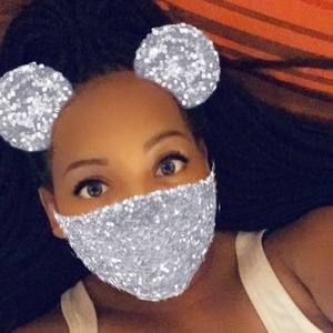 Meet your Posher, Paris